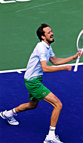 Daniil Medvedev Defeats Arthur Fils 6-4 2-6 7-6(9) In The Quarter-finals Of The Indian Wells Masters,