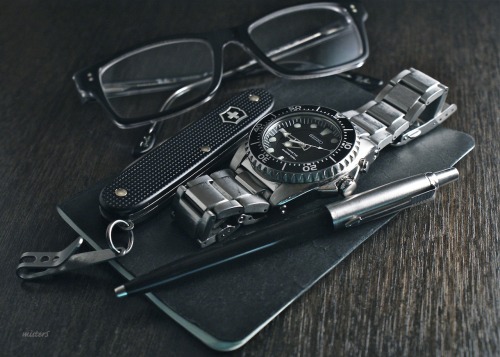 misters-pics:  Minimal carry: Rayban prescription frames Victorinox Alox Pioneer with TEC P-7 Suspension Clip Seiko SKA371 Parker Jotter Pen Moleskine Notebook