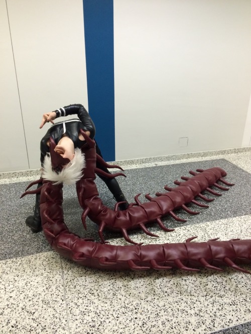 little-dragneel:This one deserves a standing ovation. LOOK AT THOSE CENTIPEDE TAILSAND THAT POSE HOL