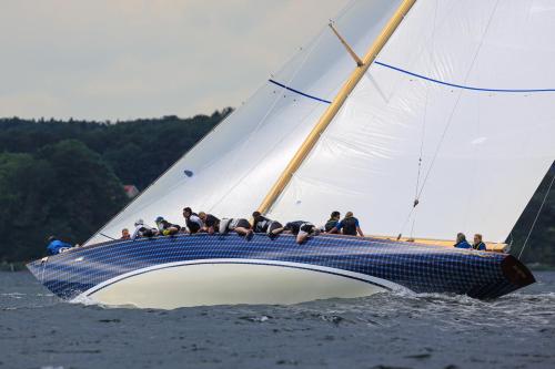 Porn photo sailingshots:There’s something you don’t