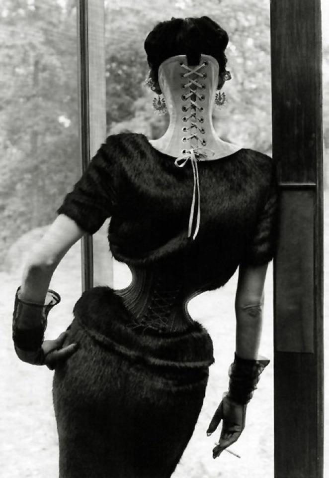 mortisia:  Ethel Granger had the smallest waist on record. Ethel wore the corset