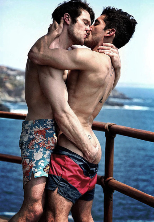 wetlust: Hottest Gay Porn @ www.wetlust.tumblr.com