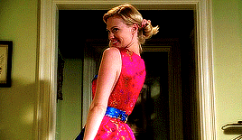sulietsexual:EDIT REQUEST MEMEAnonymous asked Mad Men + 5∟Most Underrated Character
