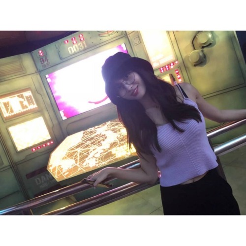 fyeah-twice: 180811 Momo’s Instagram Update 소중한 휴가..사진…ㅎㅎ친언니랑 놀러갔어용 ㅎㅎ다음에 우리 강아지랑 찍은 것도