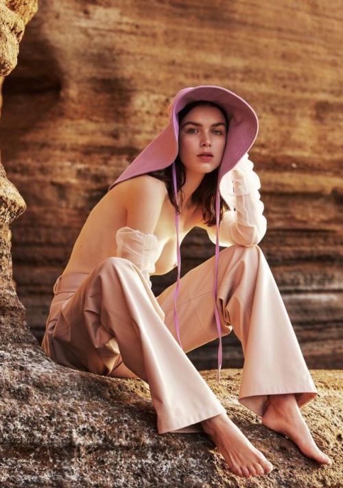 leah-cultice:  Sanne de Roo by Nicky Onderwater for Elle Netherlands May 2019