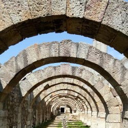 antiquity-times:Agora, Smyrna City. The Agora was the administrative, political, judicial and commercial center of the Ancient Smyrna City where thought to have taken its name from the queen of amazonians.  photo by instagram.com/antiquity.times