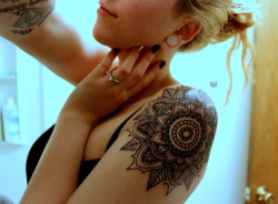 girlyplugs:  mandala tattoo