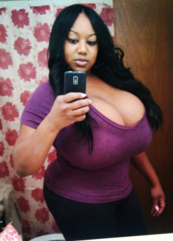 mybighugeboobs:luvtittyandbbws:Quit lookin at my lady!!!! http://ift.tt/184Qjsc