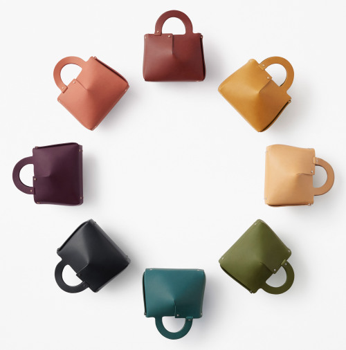 productfolder:https://www.dezeen.com/2020/04/07/nendo-mai-bag-up-to-you-anthology/ simple