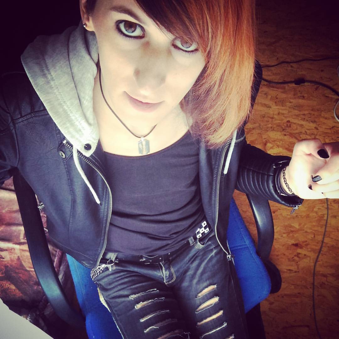 Meow? #emo #emogirl #emotrap #tgirl #trap #transsexual #transgender #altgirl #gothgirl