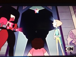 drowningspiders:Here’s a question. Blue for Pearl, Red for Garnet, Purple for Amethyst, and Pink for Rose Quartz. But what about yellow? It’s activated so who’s gem is yellow? Things to think about.  It&rsquo;s Pearl&rsquo;s:both the red and blue