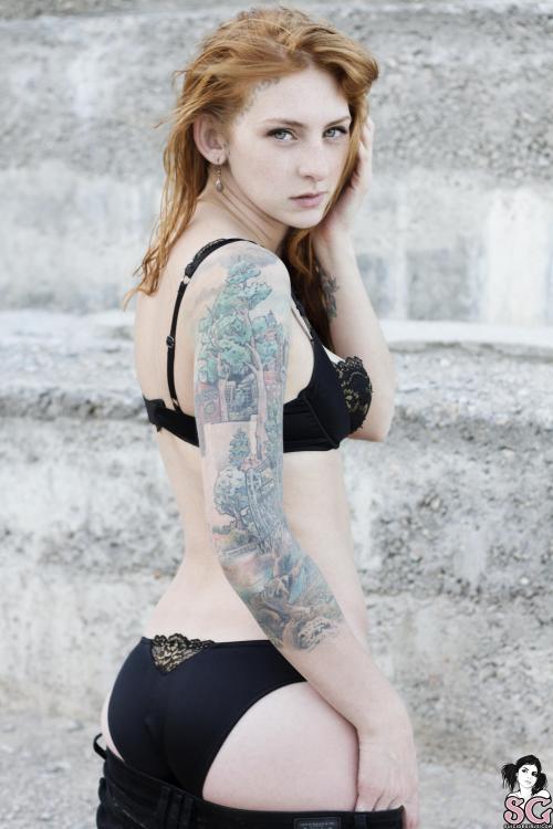 past-her-eyes:  July Suicide july.suicidegirls.comLink to South African SuicideGirls