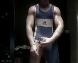 athleticbtmboi:  Damn! Love this!