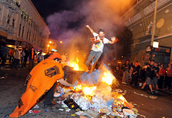 postracialcomments:   San Francisco upheld two baseball traditions Wednesday night: