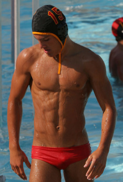 waistbandboy:  Hot swimmer!   Yes please