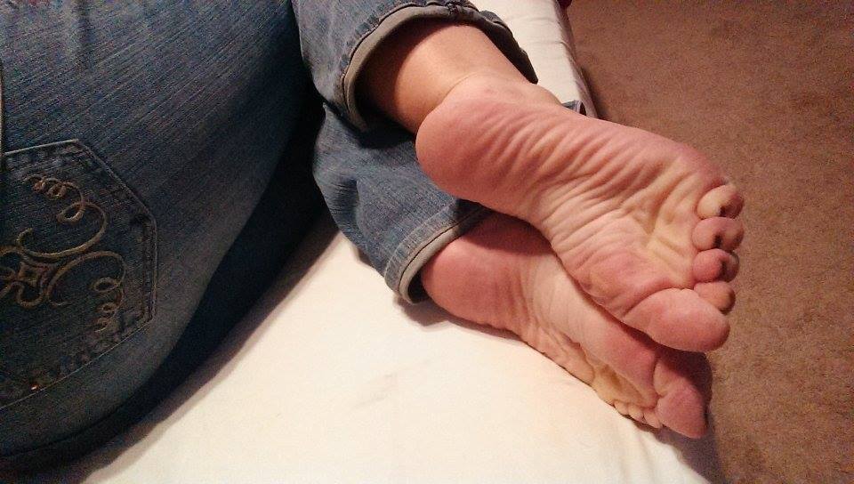 wikifootjob:  Footjob