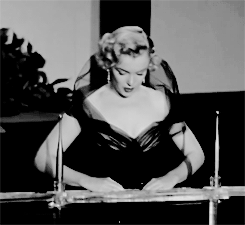 normajeanebaker: Marilyn Monroe presents the Oscar for Sound Recording at the 23rd