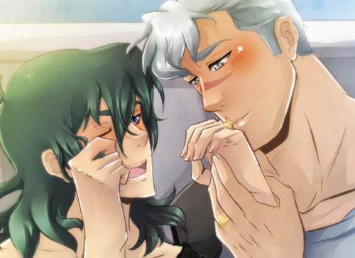 iwonn-arts:For @softsheithweek 2019 Day 5: Objectsshiro’s morning habit, after giving keith a kiss, 