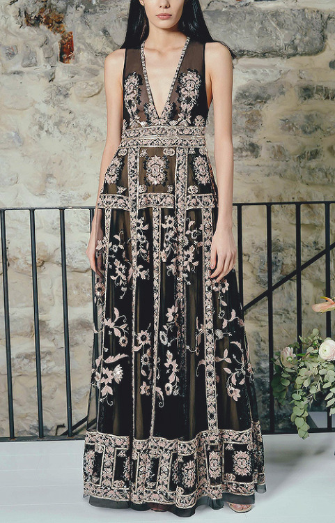 Cucculelli Shaheen “La Dolce Verita” Fall 2019 Ready-to-Wear Collection