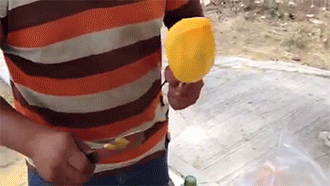nientiend0:  oaxacan:  herparacosm:  kingpushatits:  sizvideos:  Great mango cutting