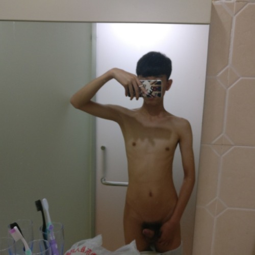 karyangtan: laujeffery:  ss1010169:    哈哈 嫩哦