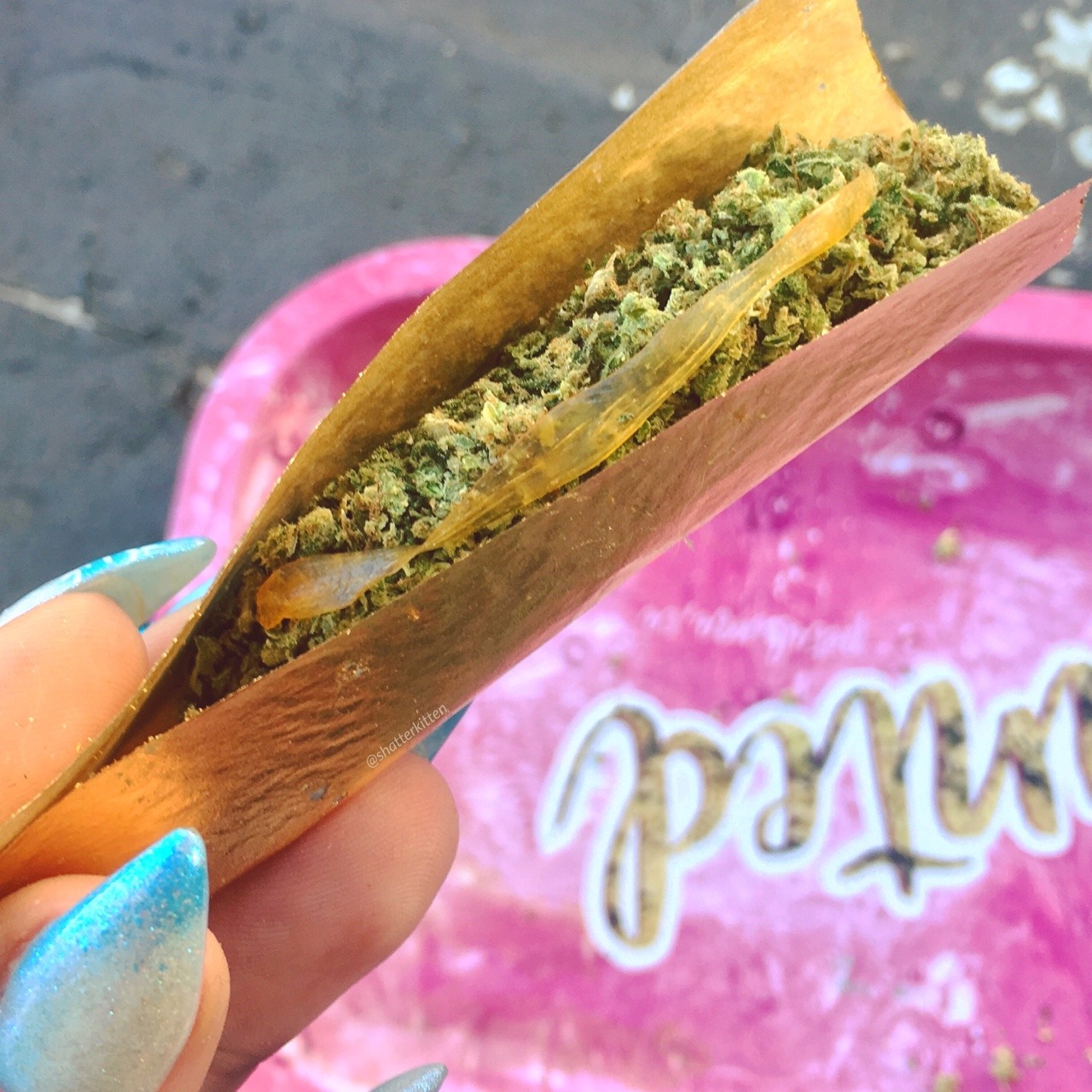 shatterkitty:Yesterday’s kushmas joint