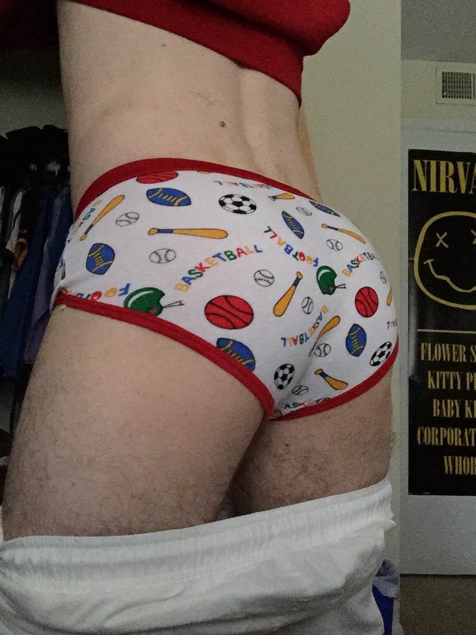 pierrelovesbriefs:  I know it’s after Labor Day, but how else am I supposed to