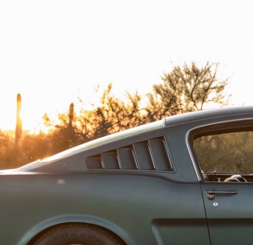 Mustang Legendary Machine.