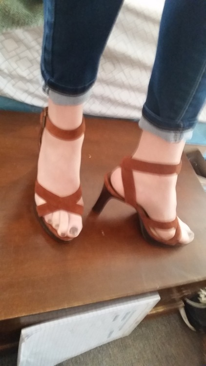 nylonvixen: Here are pair of shoes I do not believe you have seen. They are year or two old, Vixen d