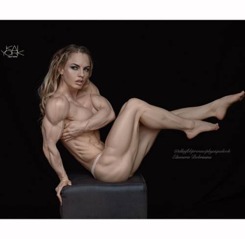 Porn Pics female muscle studs