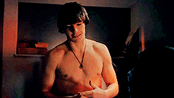 curvygirlonabudget:  beaufortplace:Rae & FinnMy mad fat diary (season 3)  😭😭😭😭😭😭😭🎉🎉🎉🎉🎉🎉🎉