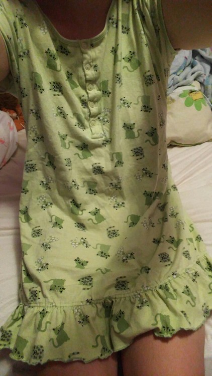 foreverlittle:  New nighty ☺