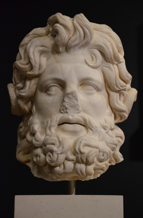 Head of a colossal statue of the ram-horned composite deity Zeus-Ammon.  Artist unknown, thought to 