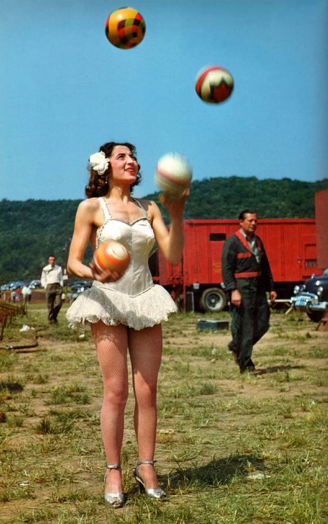 Porn Colour Photographs of Days at the Circus photos