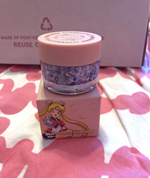 silvermoon424:I finally got my ColourPop Sailor Moon makeup! It’s so pretty and I love it!