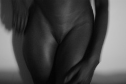 chocolateandtar:  nude by abbensetts 