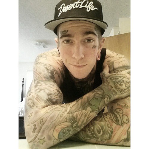 voxamberlynn:  #swooningforever over my #mcm @iconicmonsters.  I can’t. I just can’t.  My future husband and father to my daughter is the funniest, most handsome man I’ve ever seen.  I love you, handsome. 💖