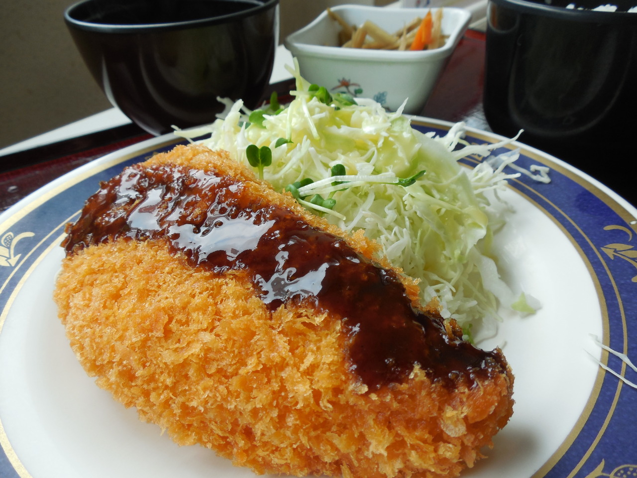 johnmariscos:  cheese in chicken cutlet :)  W