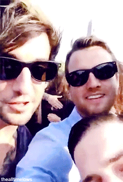 thealltimelows:  All Time Low being buttheads at APMAs. x 