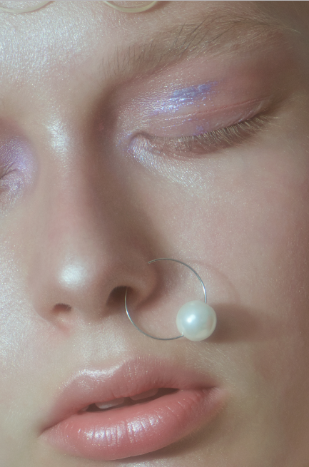 sixalien: Wonderland Magazine