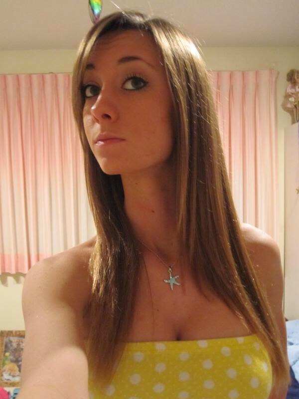 shaymich:  Hot chick Jessica has perfect tits