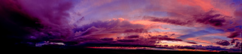 lensblr-network:  it’s pano time again. looking through my archives to find good photos worth printing and found a bunch more panorama’s. some amazing alberta skies right there. photo by i.m. ruzz  (thisherelight.com)