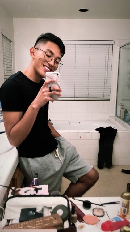 rohandrew: 56237662: vs  there’s no way thAt someone can be this perfect what the fuck