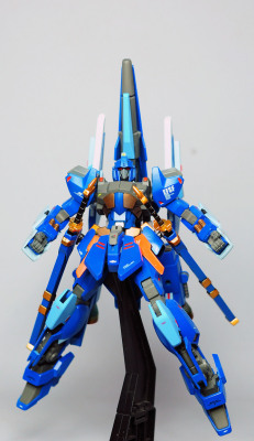 gunjap:  Lazyboy’s HGBF 1/144 MEGA-SHIKI