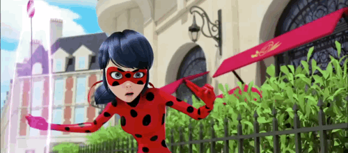 ladyofacat:  Aesthetic: That insulted face Ladybug makes when Chat Noir said they weren’t friends