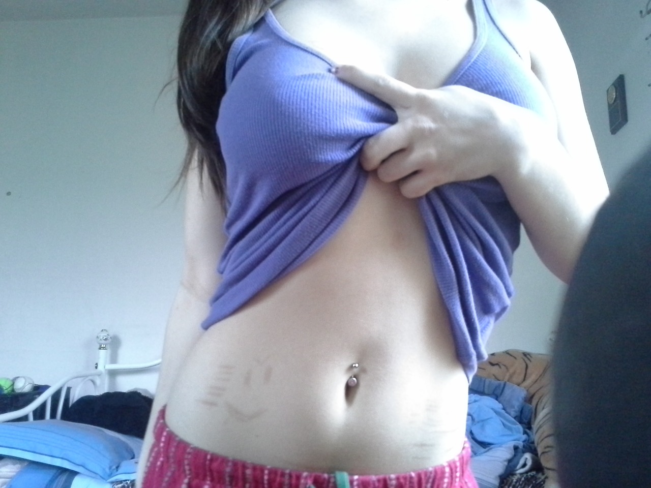 amber-burell:  whysosexyyy:  it has been too long…   My girl is back &lt;3