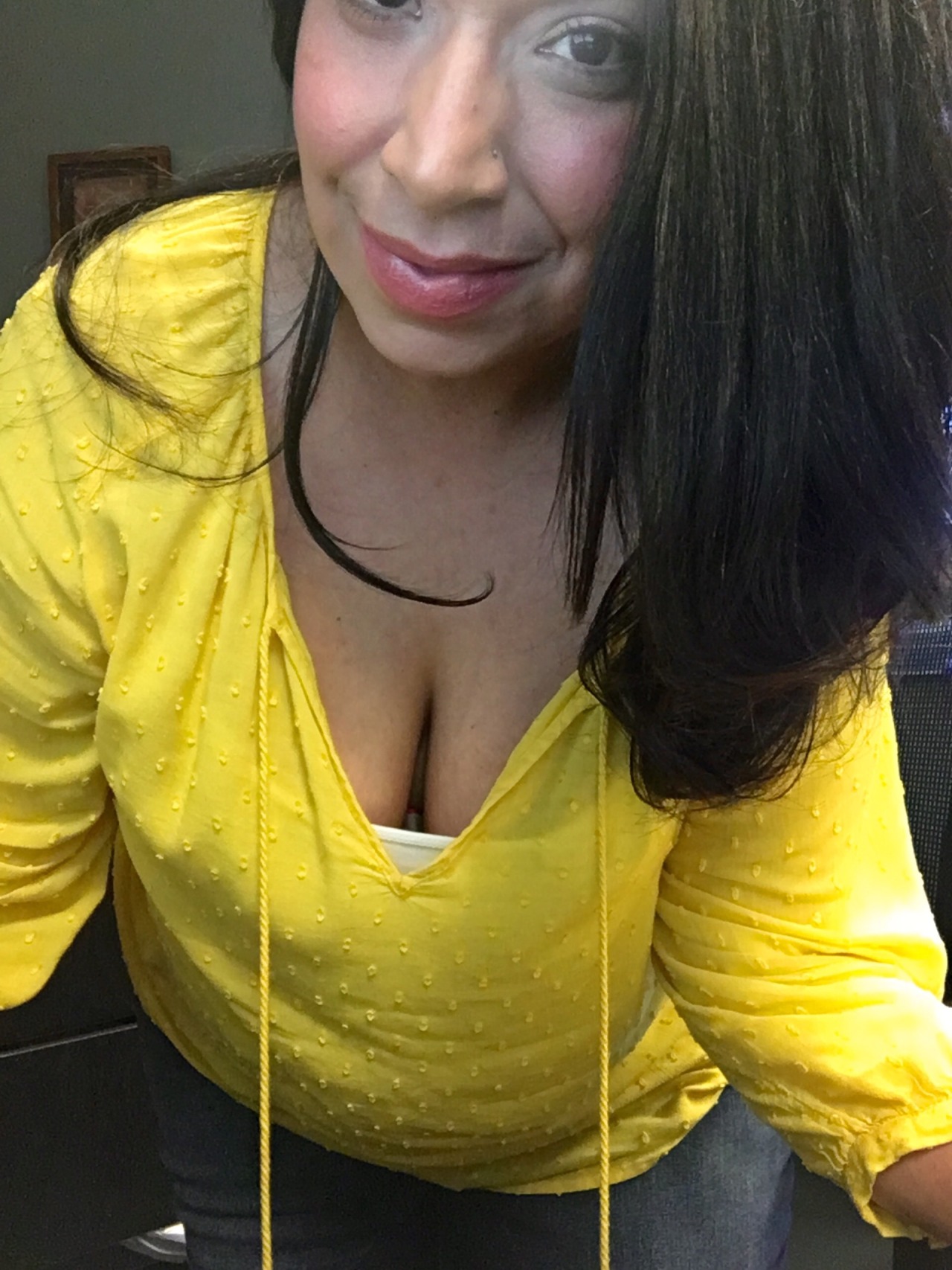 realcurveslatina2012:  🌻☀️🌼🌞🌟🍋