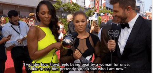 yoursweetesttorment:  micdotcom:  Ronda Rousey jabs Floyd Mayweather and his history of domestic violenceThe fact that UFC champion Ronda Rousey was awarded best fighter over noted male champions like boxer Floyd Mayweather and MMA fighter Donald Cerrone