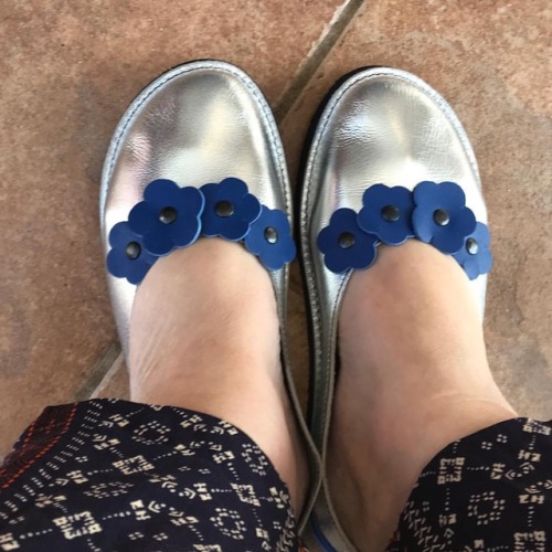 Be anything you want in life but never be boring . Shoes fit for a #weddingflorist #style #silver #b