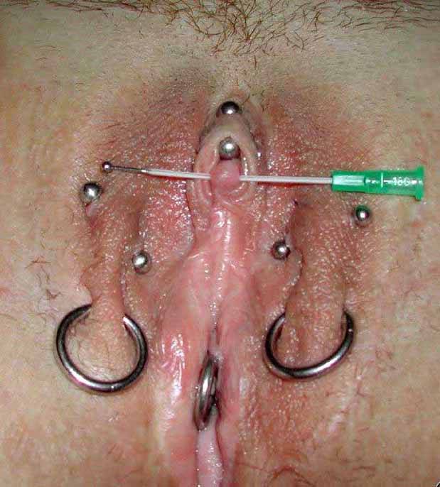 Hood and clit piercings